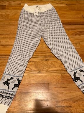 NWT- Free People Cozy White and Black Reindeer Knit Leggings